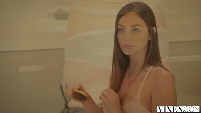 Гайхалтай :  Чадварлаг өсвөр насны охин хойд ахынхаа дикийг авч байна Хөргөх порно кино 